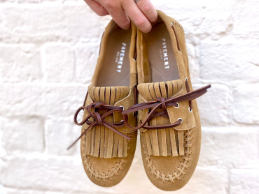 VEJA, VEJA TRAINERS, DATE, SNEAKERS, LOAFERS, PAVEMENT, FLATS