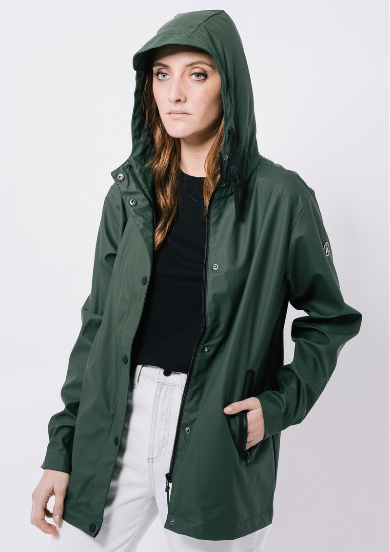 tanta raincoat