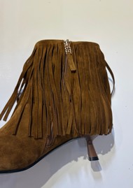 BIBI LOU Bootie Serra Heeled Tassell Boot - Cuero