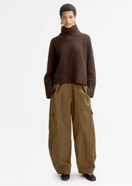 SOFT GOAT Cashmere Girlfriend Turtleneck - Mocha