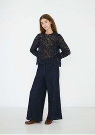 THE TINY BIG SISTER Lace Blouse - Navy