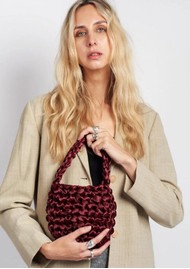 ISLA DE GAR Hive Satin Bag - Burgundy