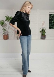 NOOKI Lexy Velvet Top - Black