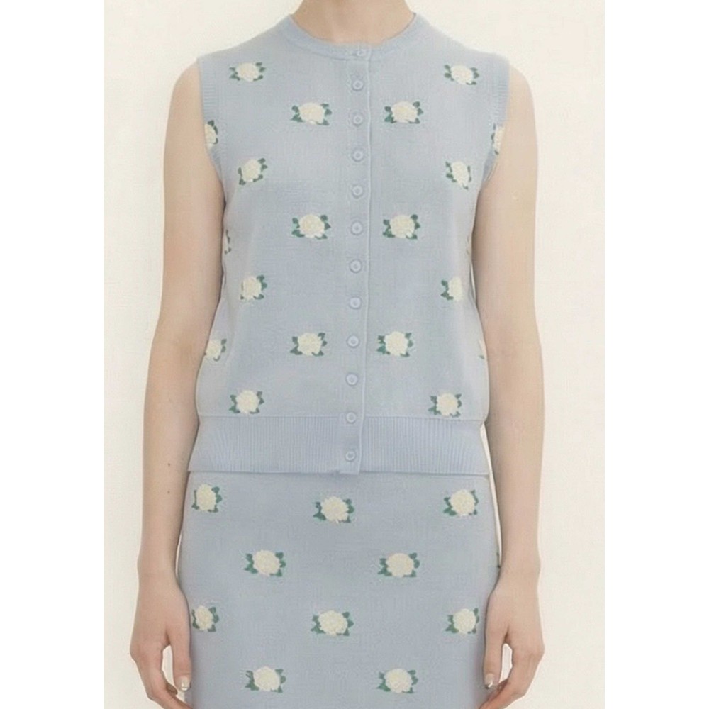 The Tiny Big Sister Women's Blue Flowers Jacquard Vest- Pretty