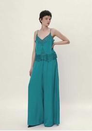 STELLA NOVA Underlayer Lace Top - Emerald