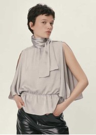STELLA NOVA Butterfly Sleeved Blouse - Pearl Grey